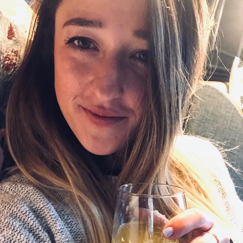 Meet your Posher, Alexandra